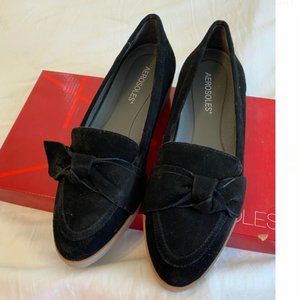 Aerosoles "Sidewalk" black suede wedge heels